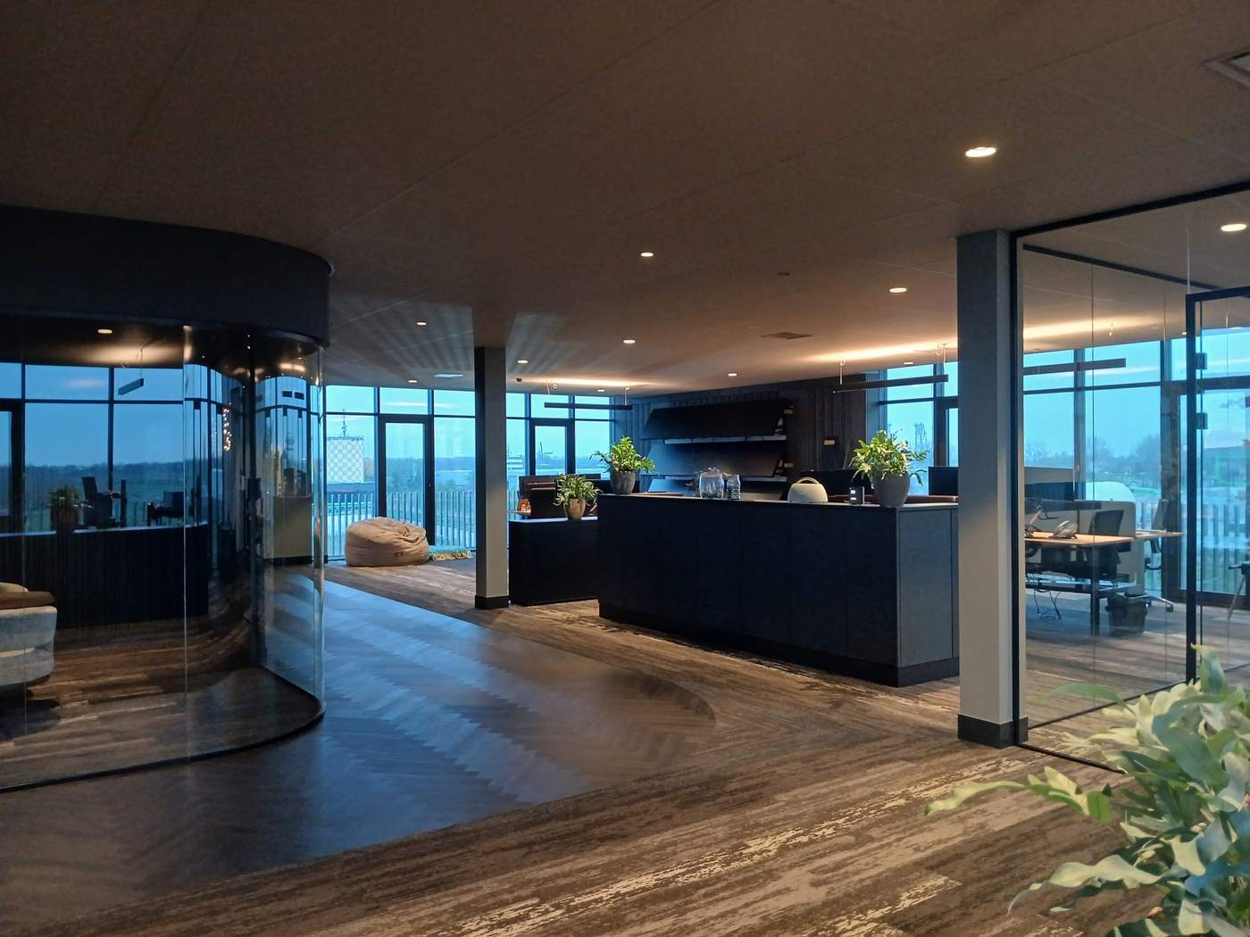 Nieuwbouw bedrijfspand Cebec Beveiligingen BV  Meer dan bouwen