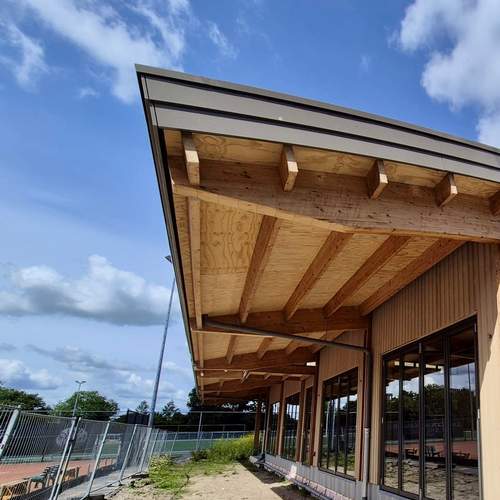 Nieuwbouw Clubhuis Tennisvereniging Nieuwe Sloot  Meer dan bouwen