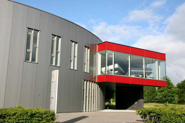 Nieuwbouw bedrijfspand Zuidwijk Carrosserieën  Meer dan bouwen