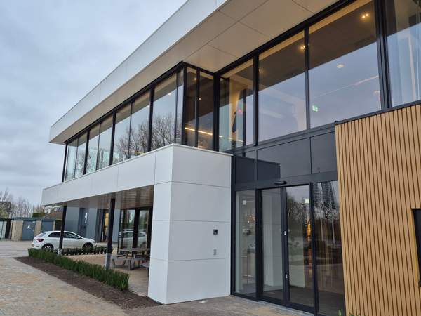 Nieuwbouw kantoorruimte Warmerdam Spoelbedrijf  Meer dan bouwen