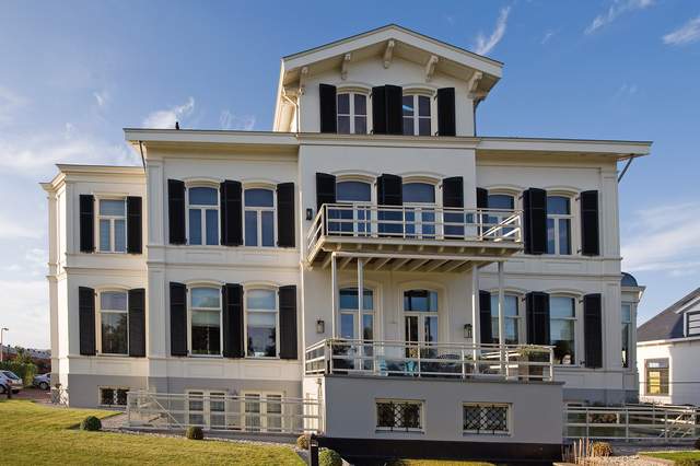 Volledige renovatie van het koetshuis Villa Nuova in Alphen aan den Rijn  Meer dan bouwen