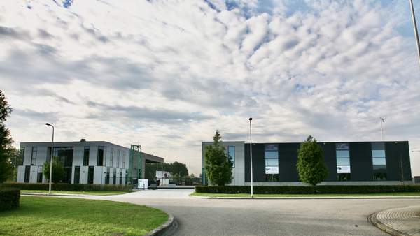 Nieuwbouw bedrijfspand Meijvast  Meer dan bouwen