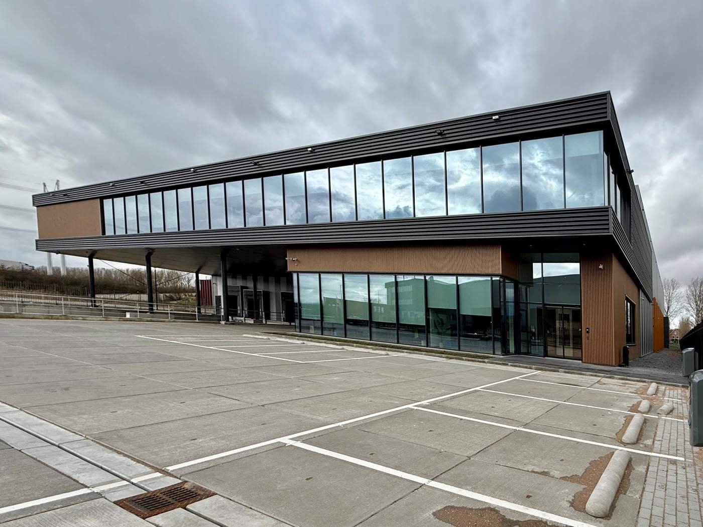 Nieuwbouw bedrijfspand Nieuw Vennep  Meer dan bouwen