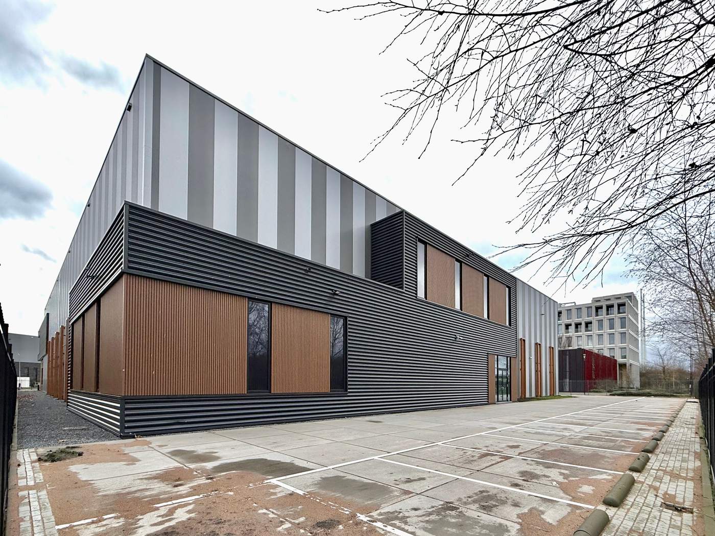 Nieuwbouw bedrijfspand Nieuw Vennep  Meer dan bouwen