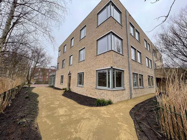 Transformatie J.P. Thijssenlaan Gouda: Binnen- en Buitenrenovatie  Meer dan bouwen
