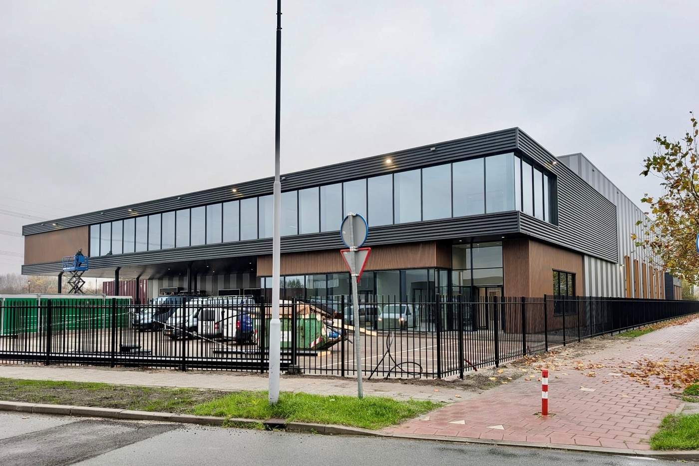 Nieuwbouw bedrijfspand Markkaweg Nieuw vennep  Meer dan bouwen