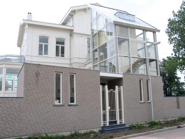 Volledige renovatie van het koetshuis Villa Nuova in Alphen aan den Rijn  Meer dan bouwen